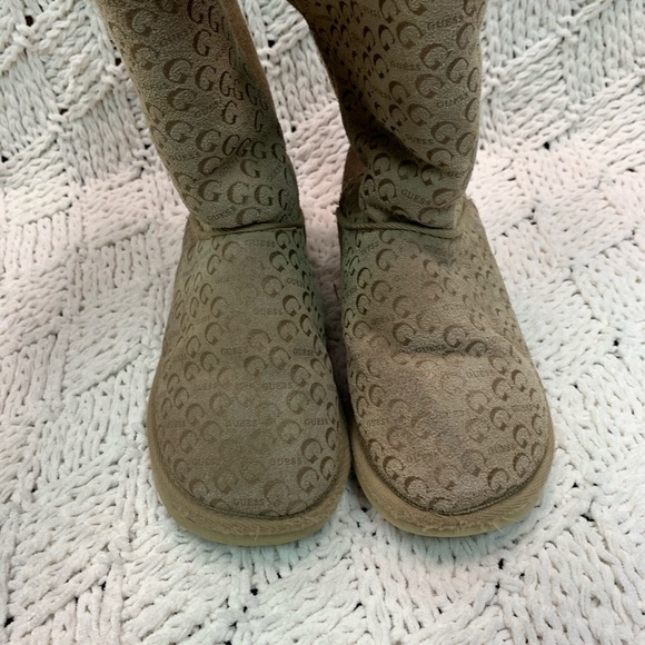 GUESS Kids Fur-Lined Monogram Winter Fall Boots - Picture 8 of 9